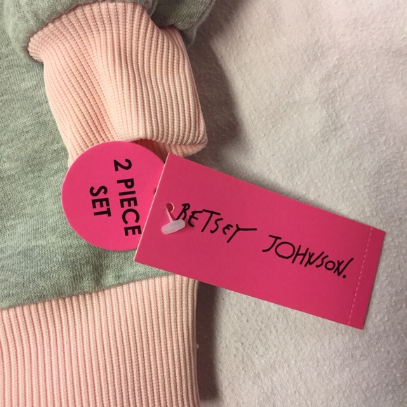 Betsey Johnson Girl’s XOX Sweater/Legging 2piece set,18m, grey/black/diff.pinks - Picture 11 of 11